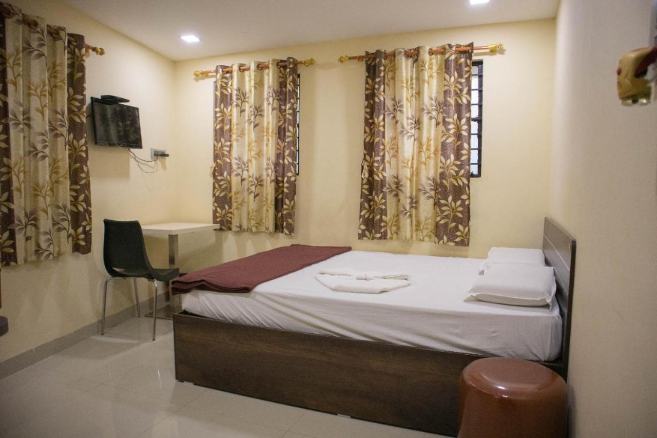 Shri Vasant Lodge Hubli Exterior photo